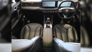 MG HS From leather seats and power stearing and infortainment touch screen